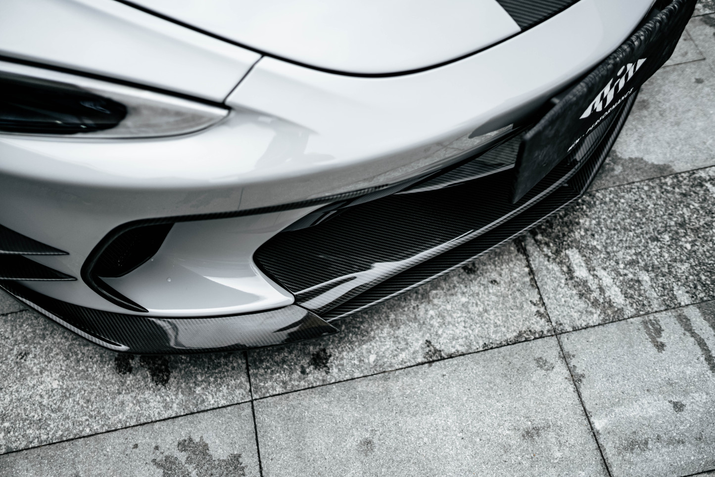 McLaren GT Dry Carbon Parts - styling view