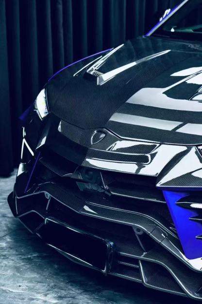 Lamborghini Urus MSY Gen 3 Style Dry Carbon Body Kit - styling view