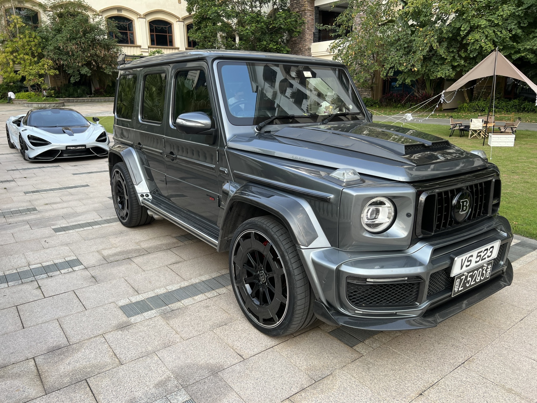 Mercedes-Benz W464 G350 / G500 / G63 G900 Style Parts - styling view