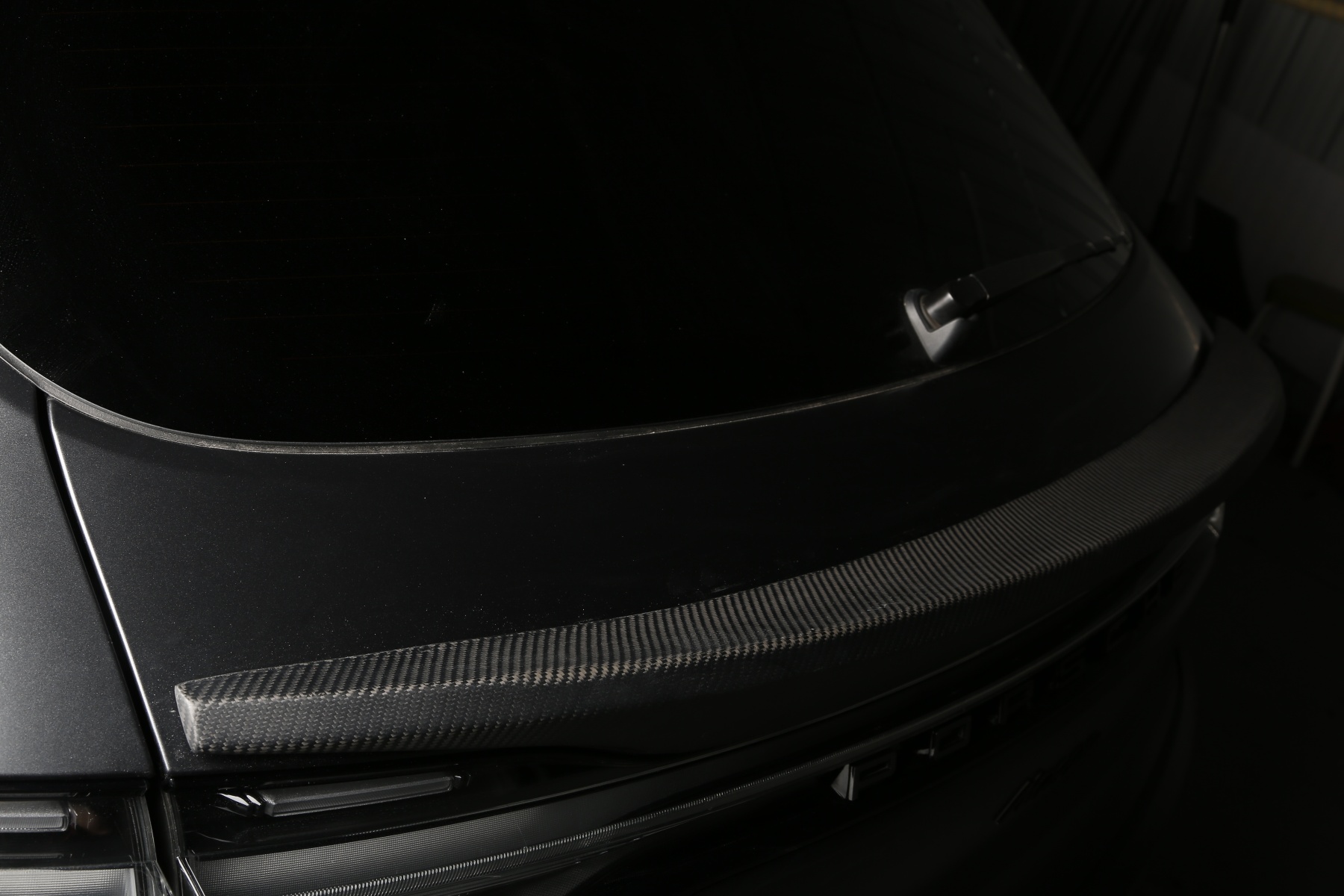 Porsche Macan TEHCART Style Parts - styling reference for Center Spoiler