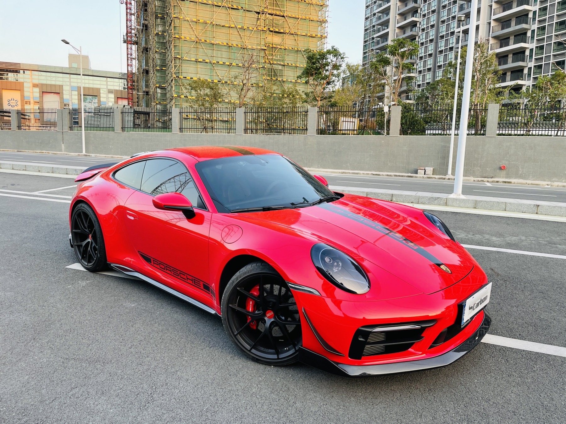 Porsche 911 992.1 Mi Style Dry Carbon Parts - styling view