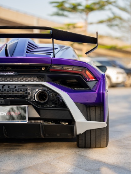 Lamborghini STO OEM Style Dry Carbon Parts - styling view