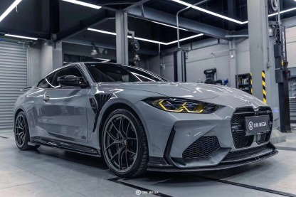 BMW G80 M3/G82 M4 Ocean Design Dry Carbon Shark-Fin Fenders - styling view