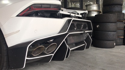 Lamborghini LP580/LP600/LP610 V Style Dry Carbon Parts - styling view