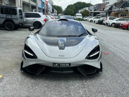 McLaren 720S to 765LT Style Dry Carbon Conversion Kit - styling view