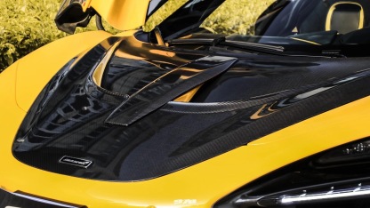 McLaren 720S V Style Carbon Fiber Parts - styling view