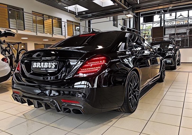 Mercedes-Benz W222.2 S-Class Brabus Style Parts - styling view
