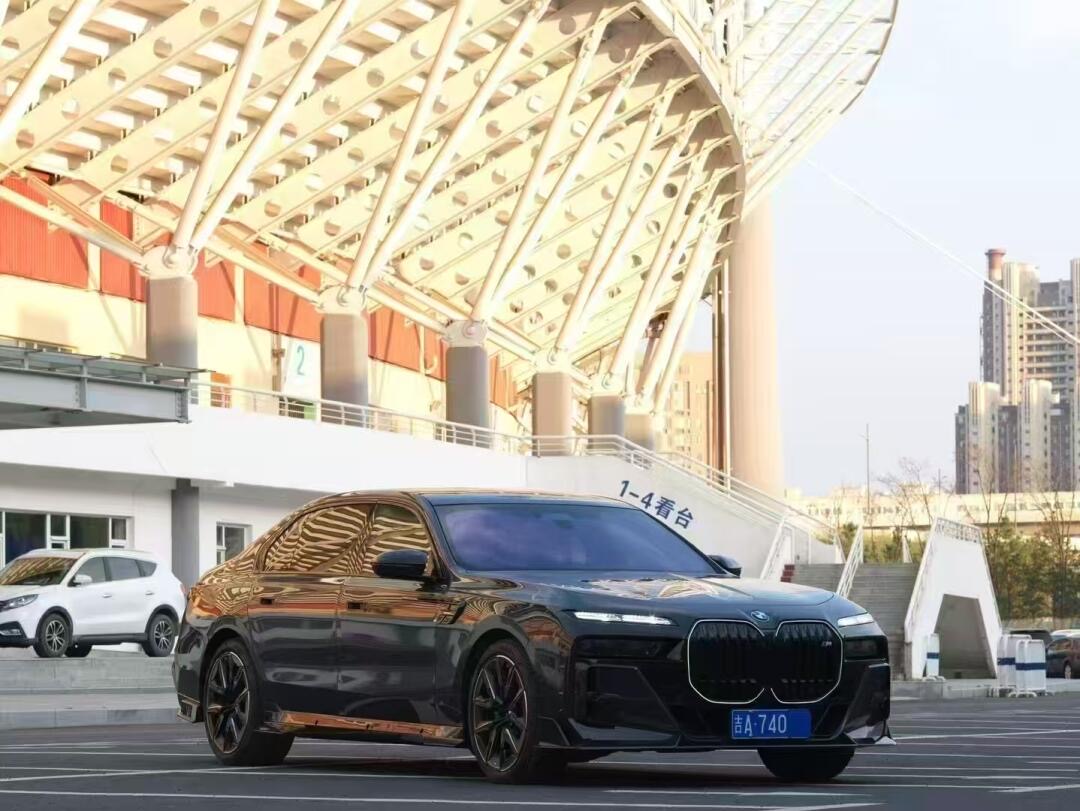 BMW 7 Series G70 MSY Style Parts - styling view