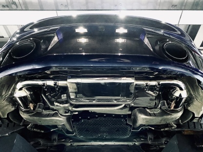 Porsche 911 992 SD Style Dry Carbon Rear Lip - styling view