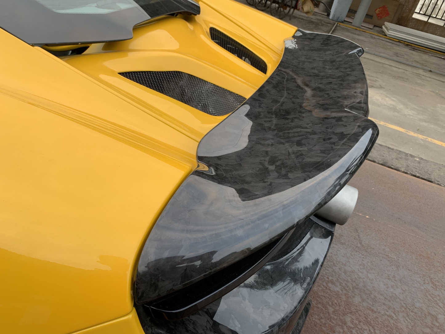 McLaren MP4-12C/625/650S 675LT Style Carbon Conversion Kit - styling view