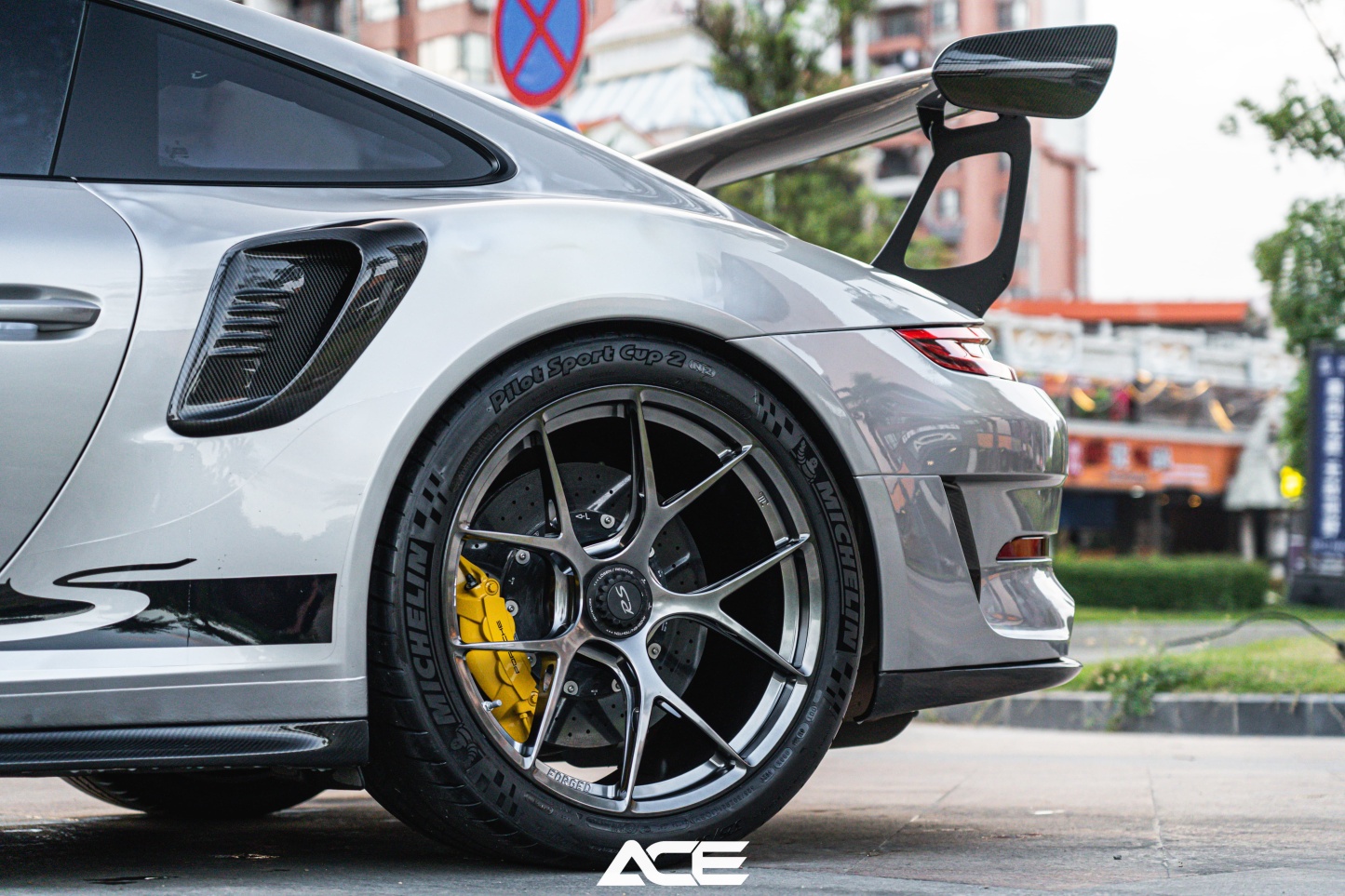 Porsche 991 GT3 RS OEM Style Dry Carbon Parts - styling view