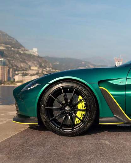 Aston Martin Vantage V12 Style Conversion Parts - styling view