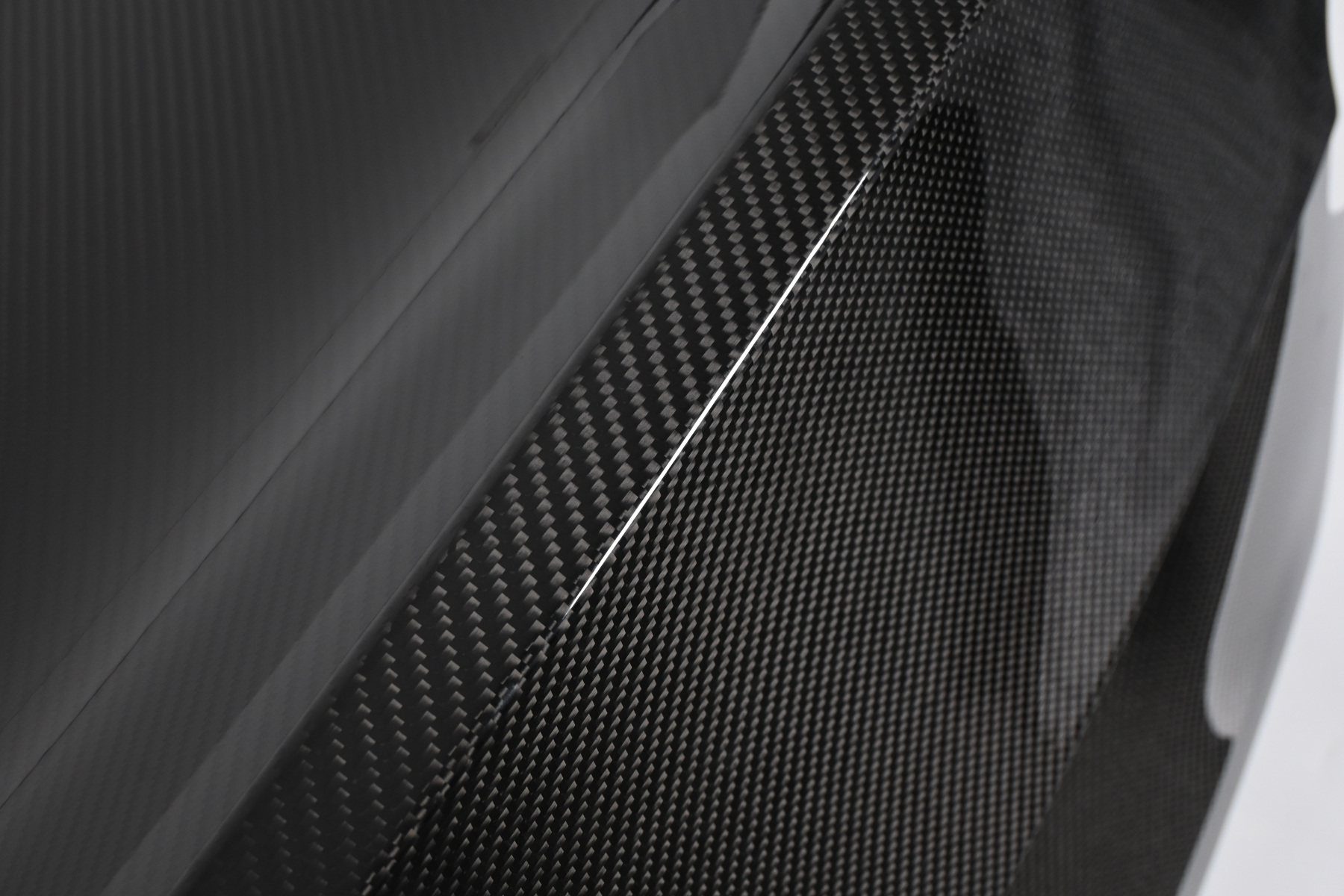 BMW G87 M2 CS Style Dry Carbon Trunk Lid - styling view