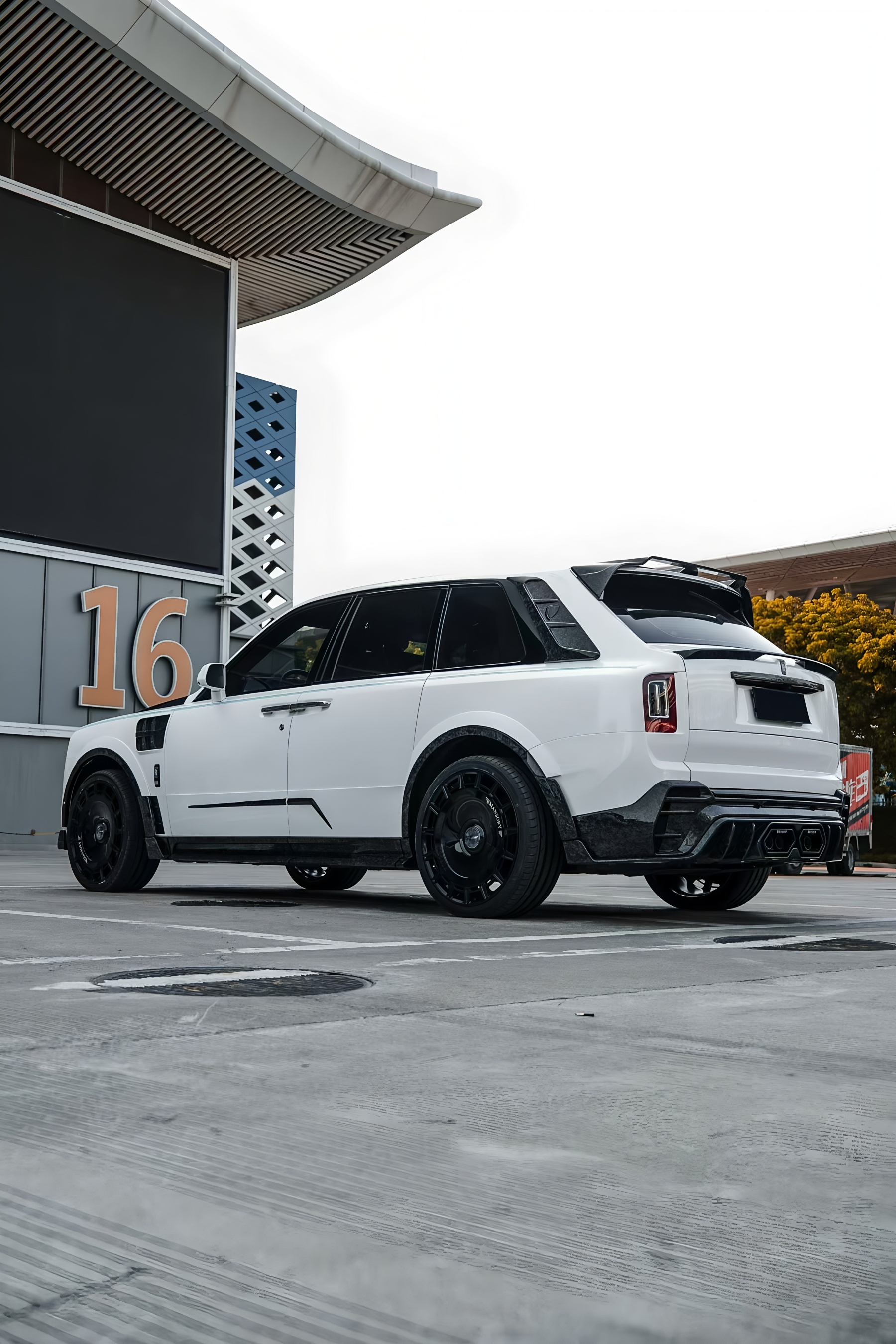 Rolls-Royce Cullinan 2025 MSY Generation 2 Style Parts - styling view