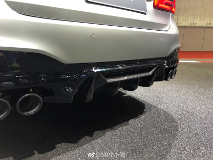 BMW F90 M5 MP Style Carbon Fiber Parts - styling view