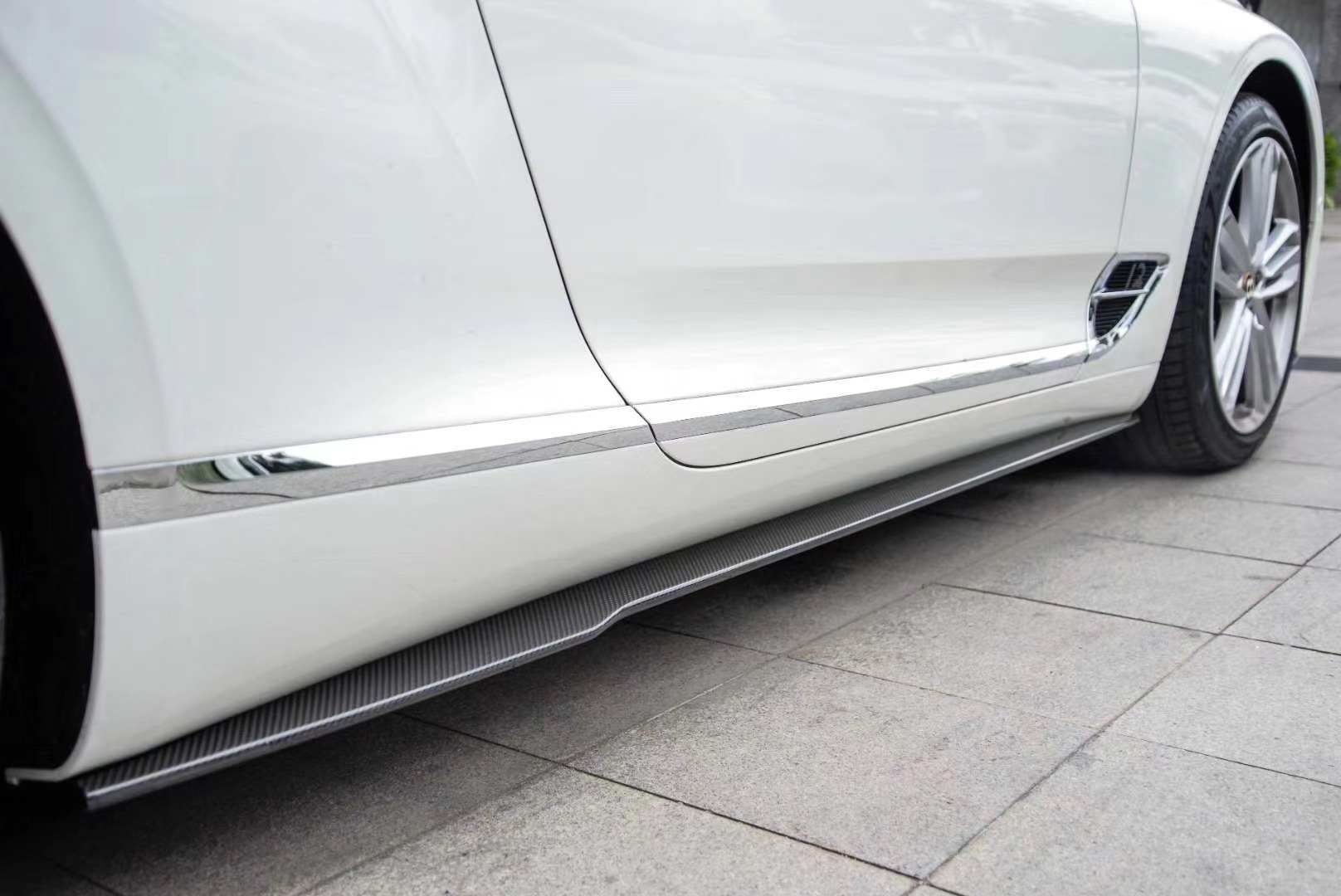Bentley Continental GT Edition One Style Dry Carbon Parts - styling view
