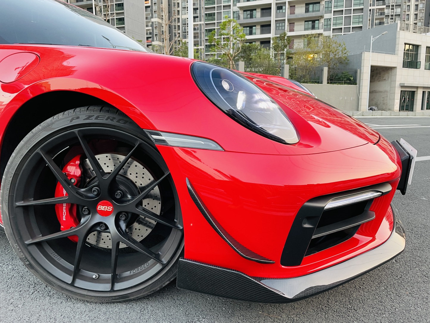 Porsche 911 992.1 Mi Style Dry Carbon Parts - styling view