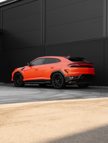 Lamborghini Urus SE N Style Parts - styling view