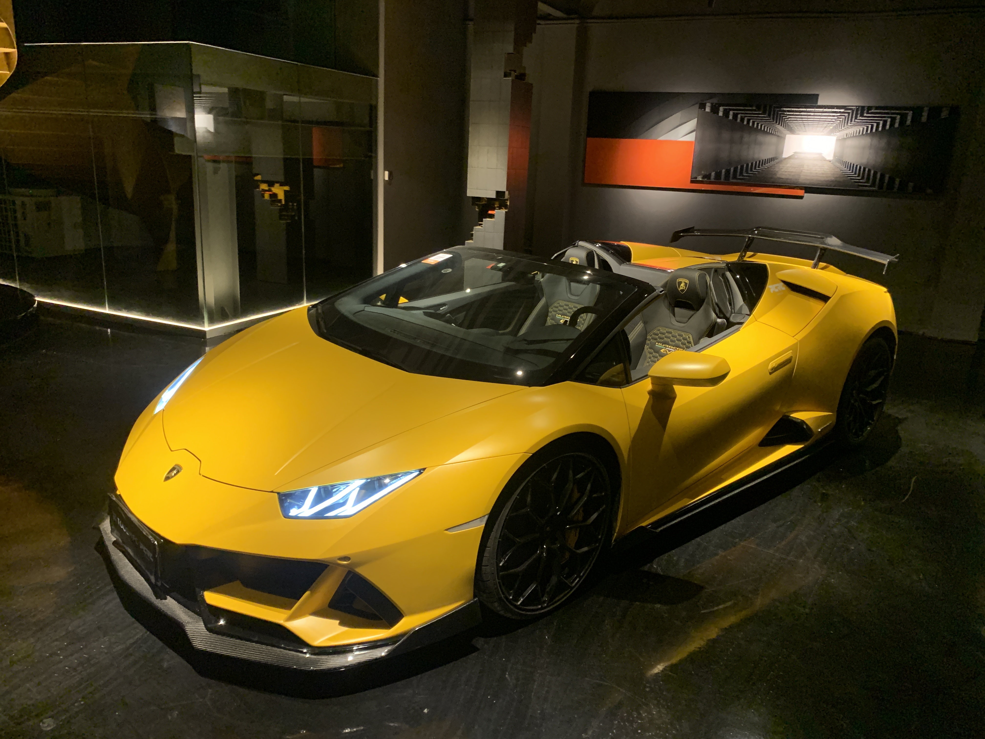 Lamborghini EVO Ocean Design Style Dry Carbon Parts - styling view