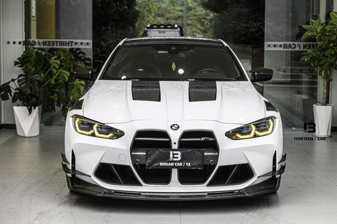 BMW G80 M3/G82 M4 AP Style Vented Dry Carbon Hood - styling view