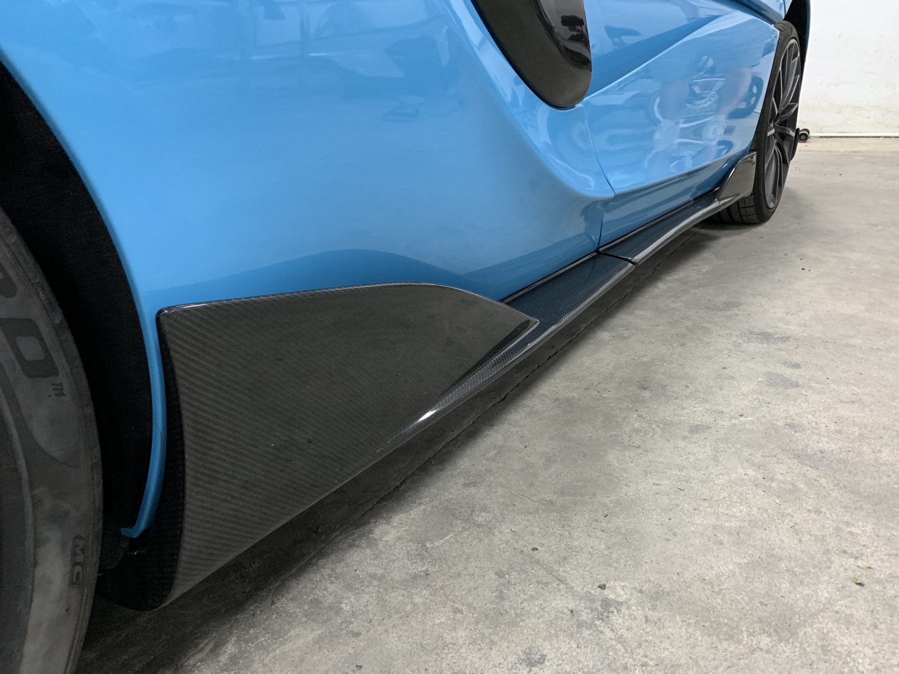 McLaren 540C / 570S to 600LT Style Carbon Fiber Conversion Kit - styling view