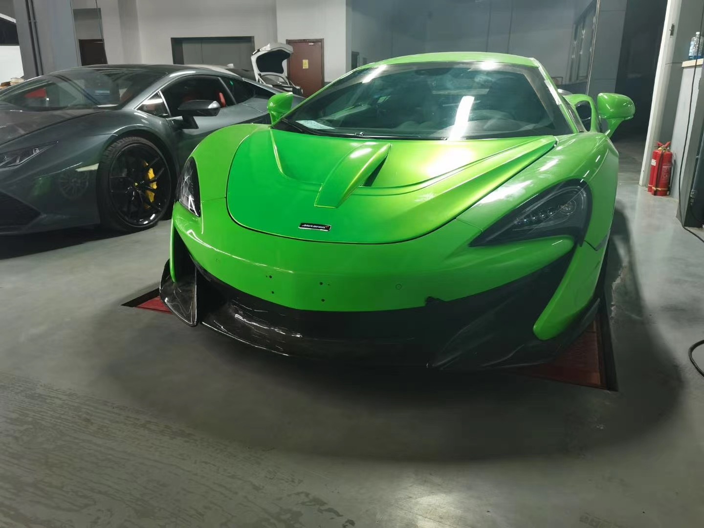 McLaren 540C / 570S to 600LT Style Carbon Fiber Conversion Kit - styling view