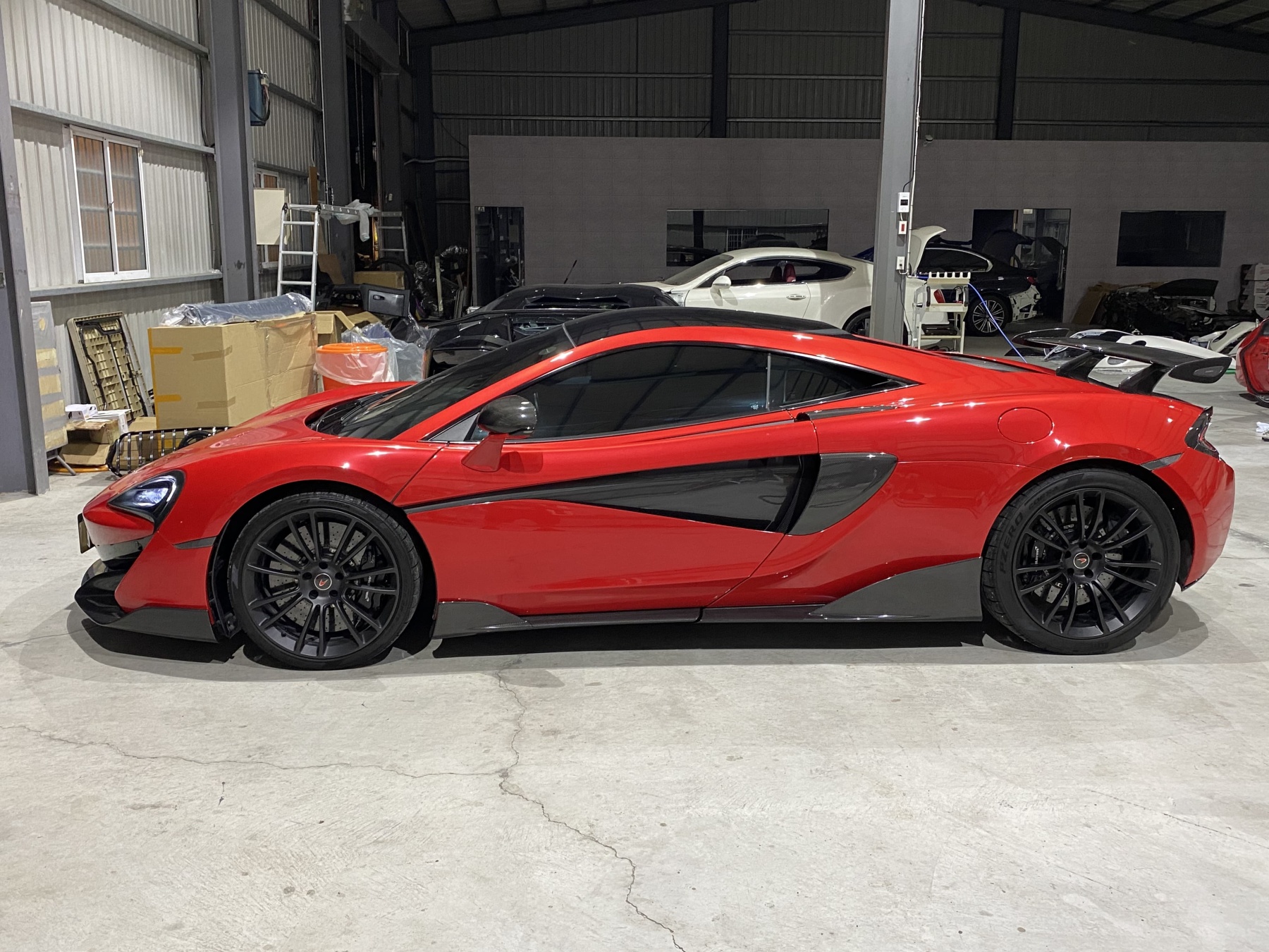 McLaren 540C / 570S to 600LT Style Carbon Fiber Conversion Kit - styling view
