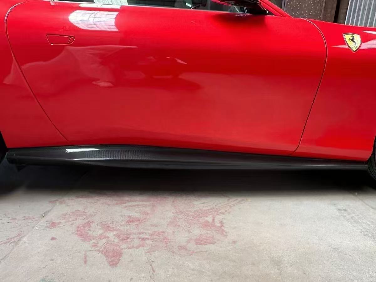 Ferrari Roma N Style Dry Carbon Parts - styling view