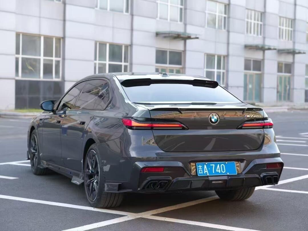 BMW 7 Series G70 MSY Style Parts - styling view