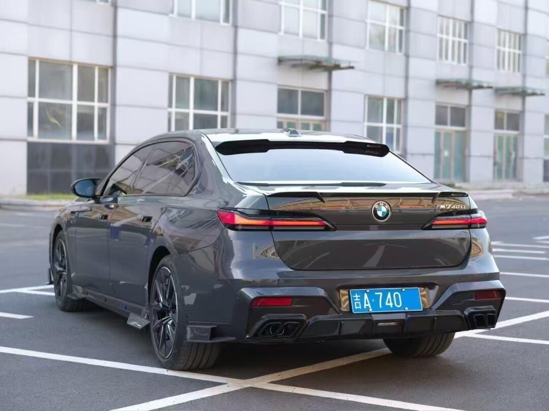 BMW 7 Series G70 MSY Style Parts - styling view