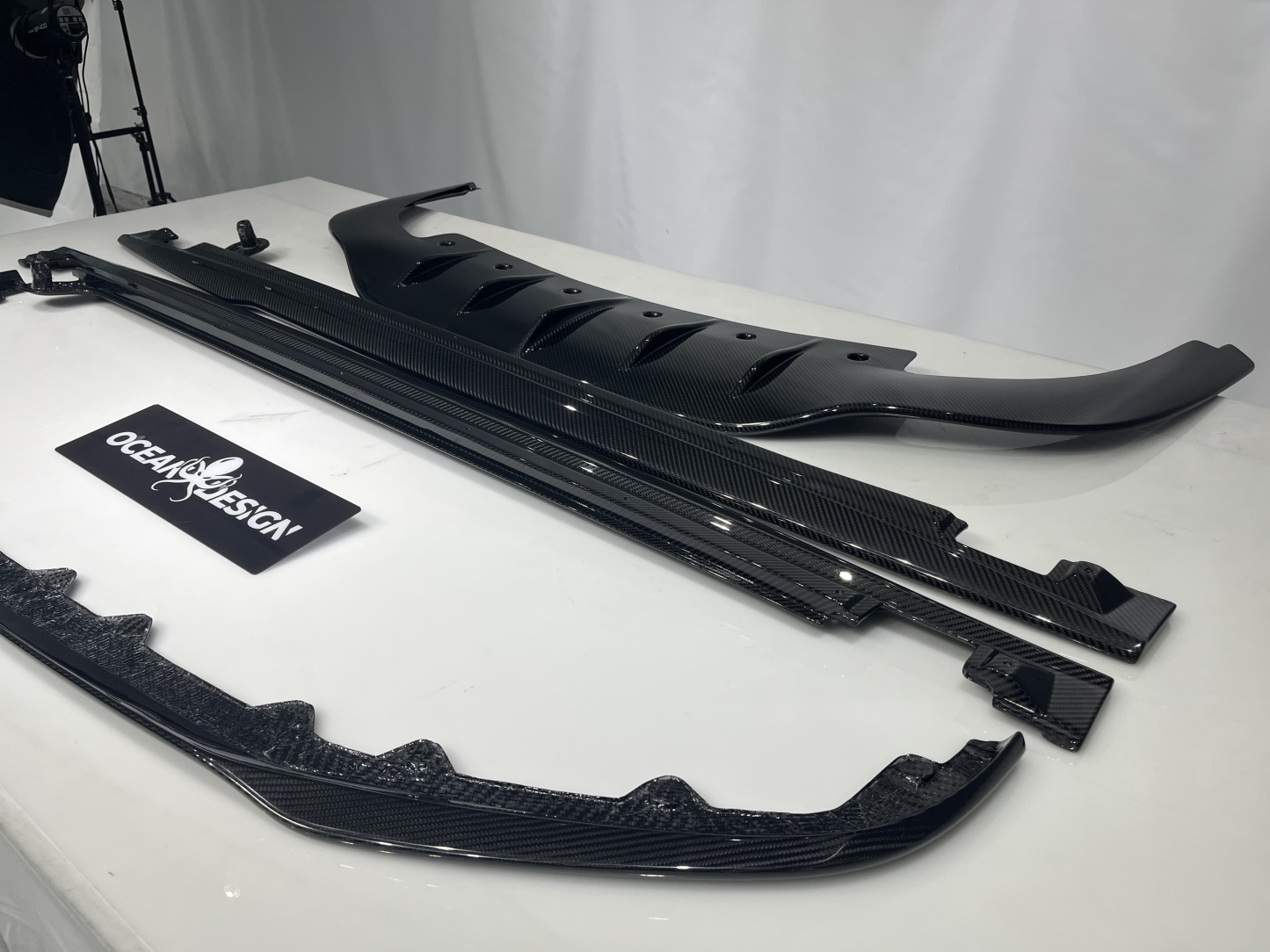 2019–2024 Bentley Continental GT GTC Edition One Side Skirts Dry Carbon