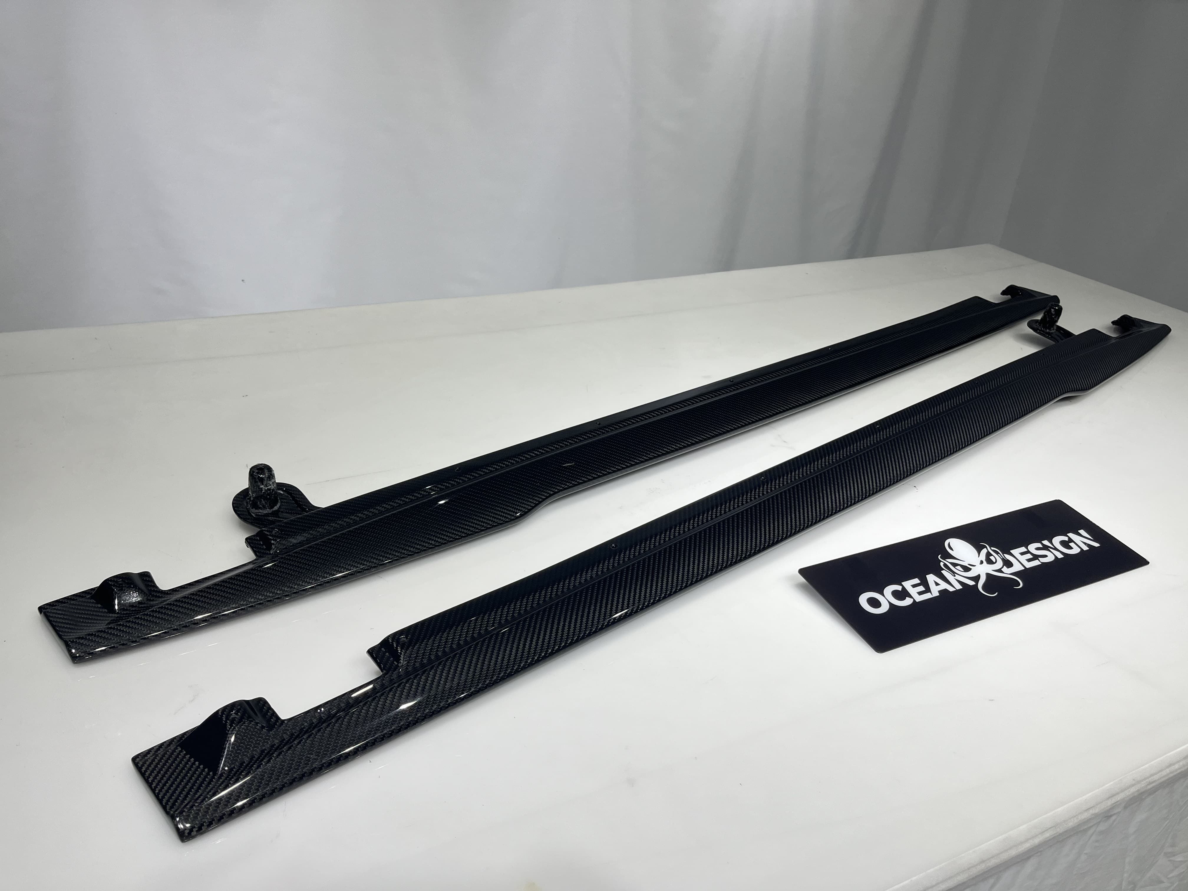 2019–2024 Bentley Continental GT GTC Edition One Side Skirts Dry Carbon