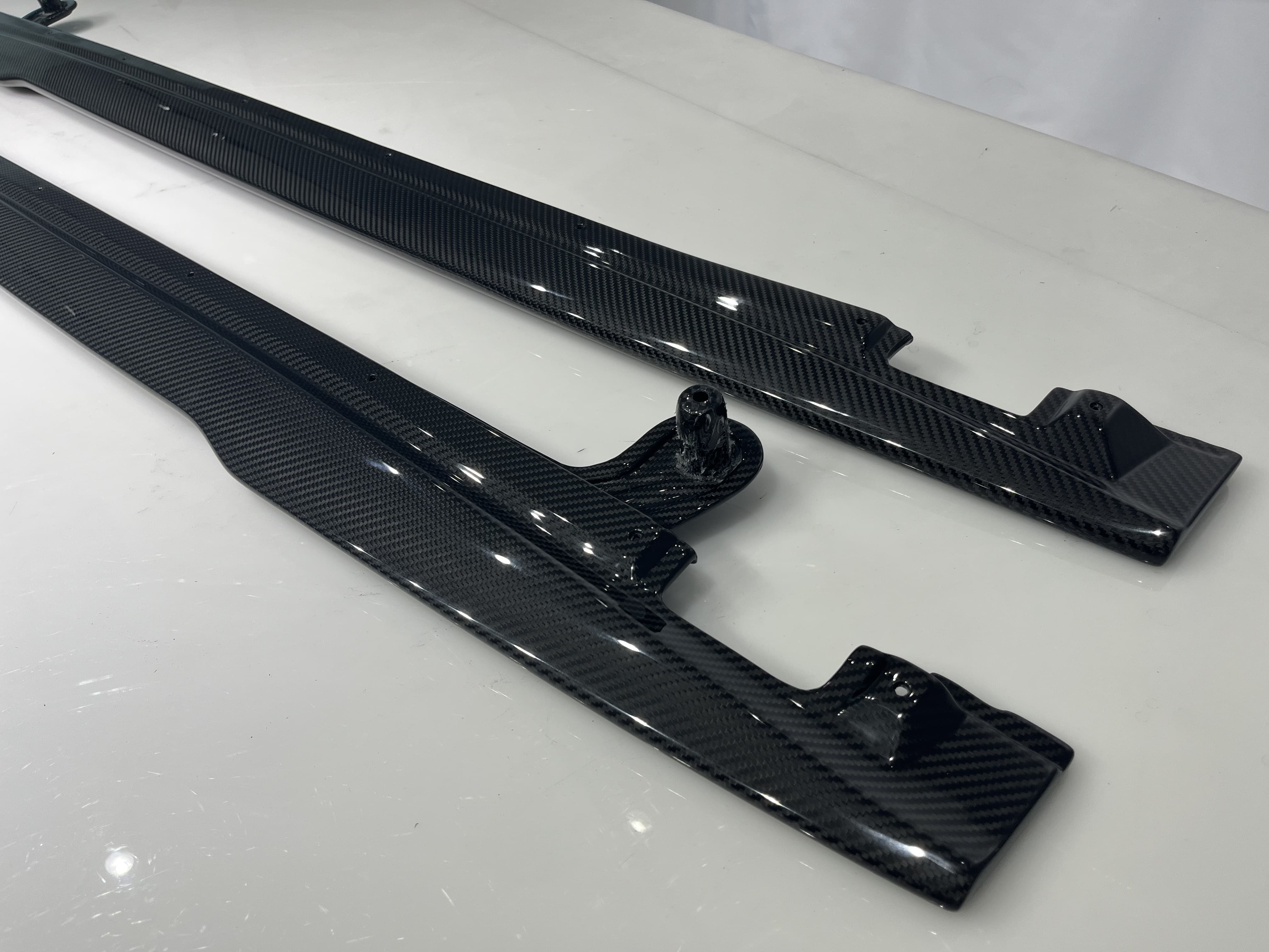 2019–2024 Bentley Continental GT GTC Edition One Side Skirts Dry Carbon