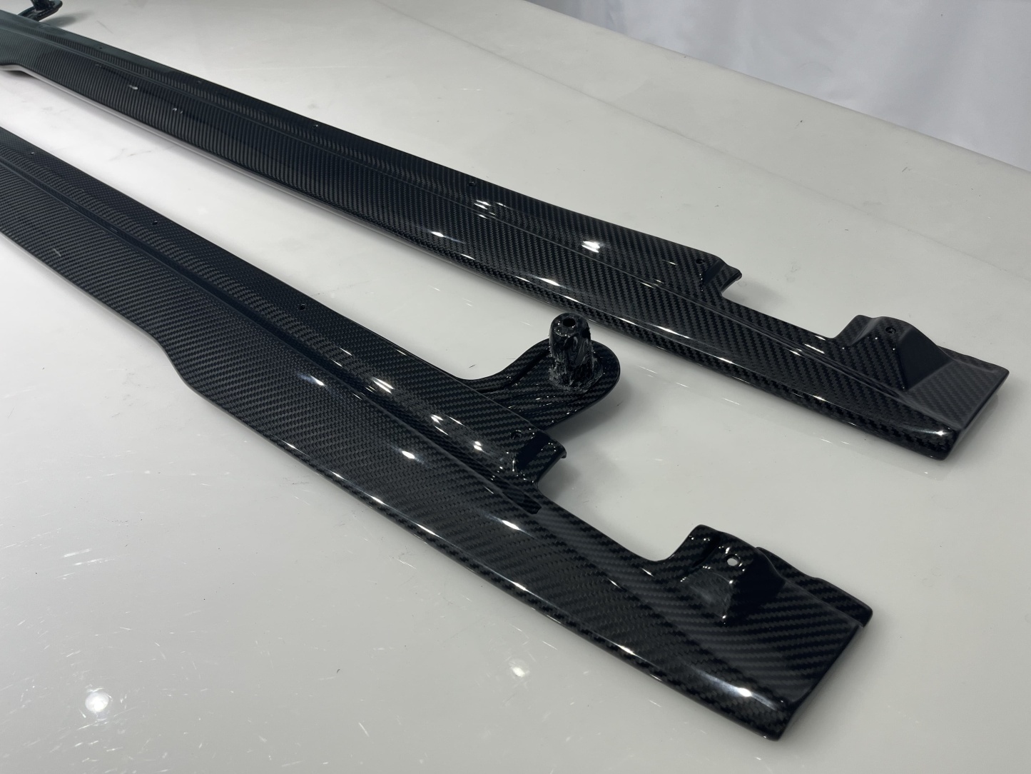 2019–2024 Bentley Continental GT GTC Edition One Side Skirts Dry Carbon