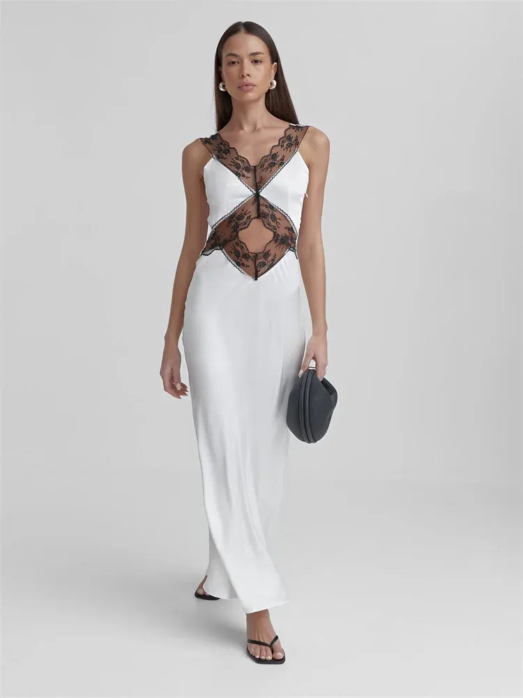 Lace V Neck Elegant Maxi Dress