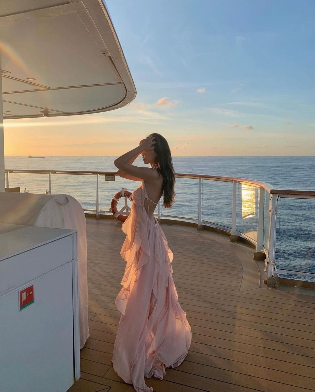 Elegant Ruffle Layered Strapless Maxi Dress