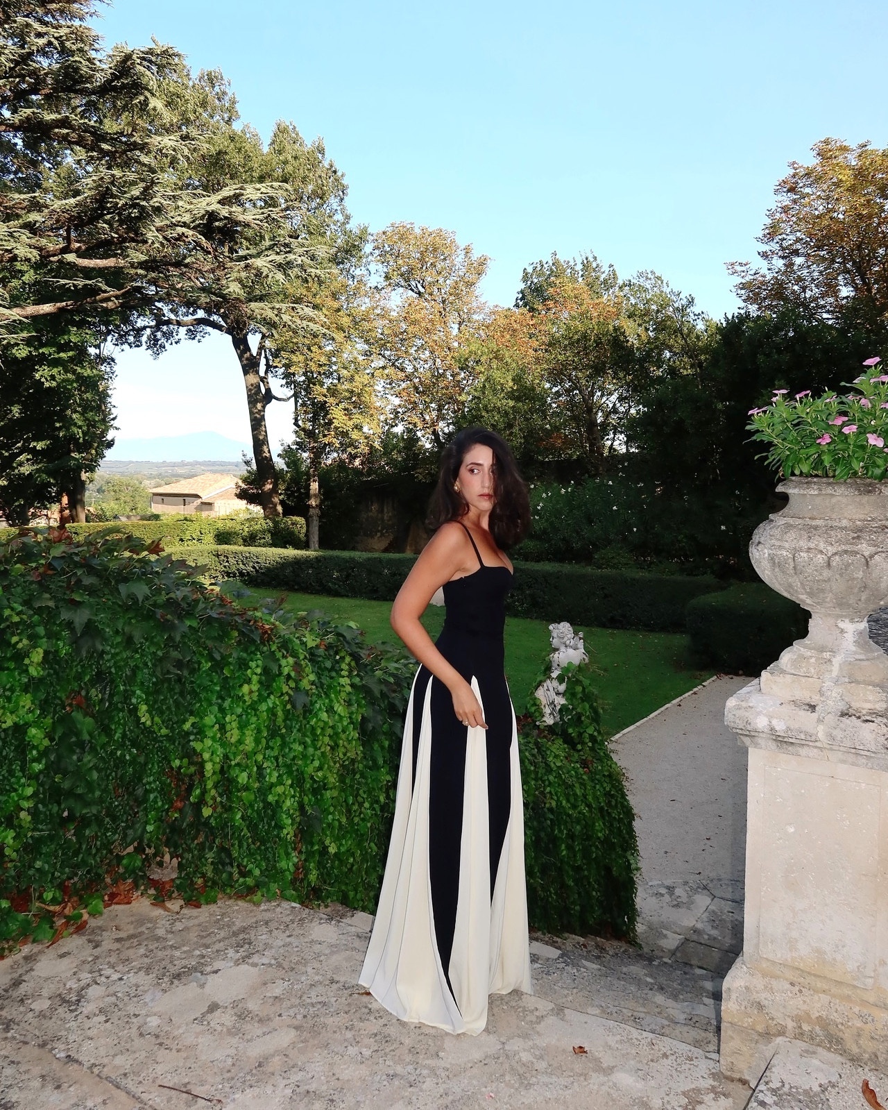 Two Tone Contrast Elegant Sleeveless Maxi Dress