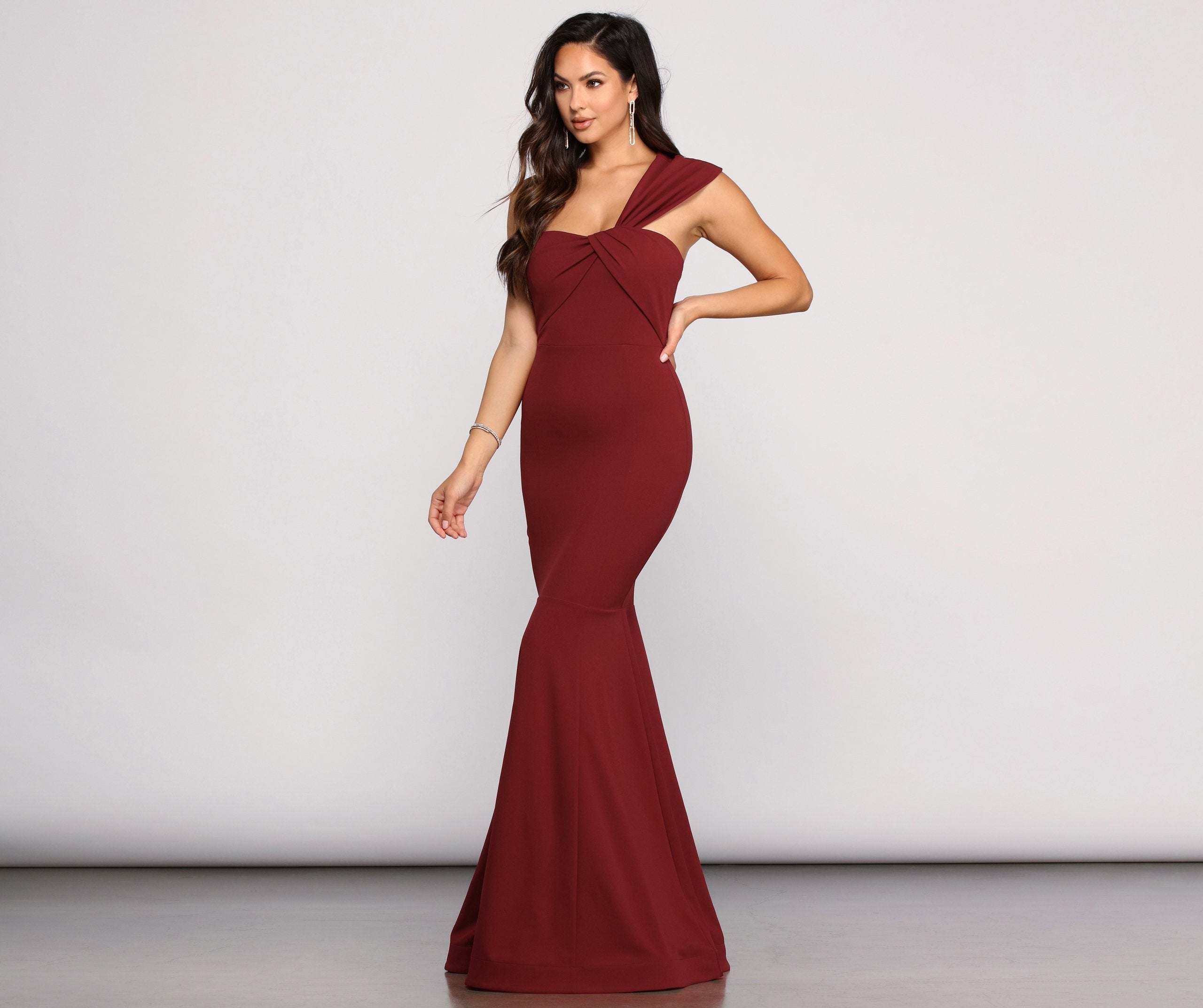 Tania Classic Mermaid Gown - Lady Occasions