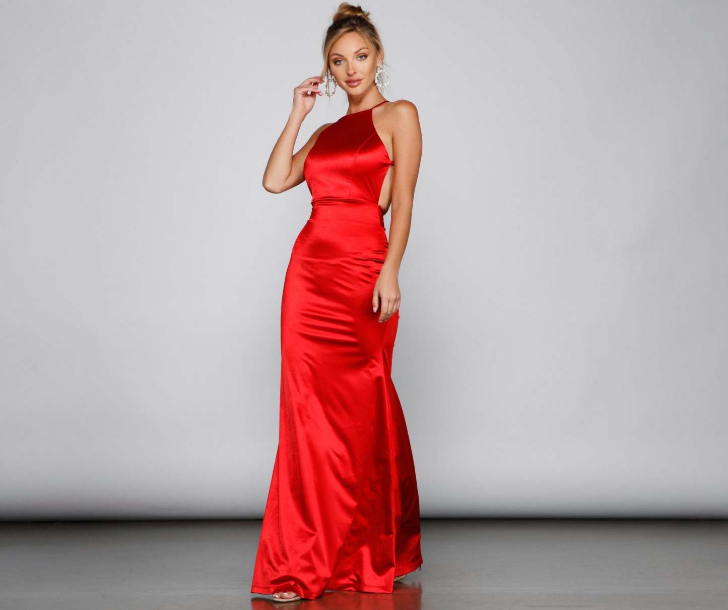 Maya Halter Open-Back Formal Dress - Lady Occasions