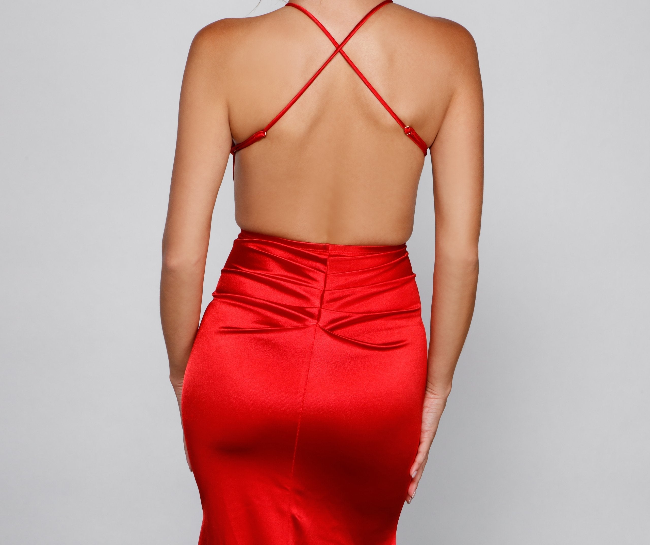 Maya Halter Open-Back Formal Dress - Lady Occasions