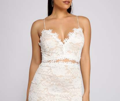 Crochet Chic Mini Dress - Lady Occasions