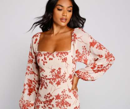 Total Sweetheart Smocked Floral Dress - Lady Occasions