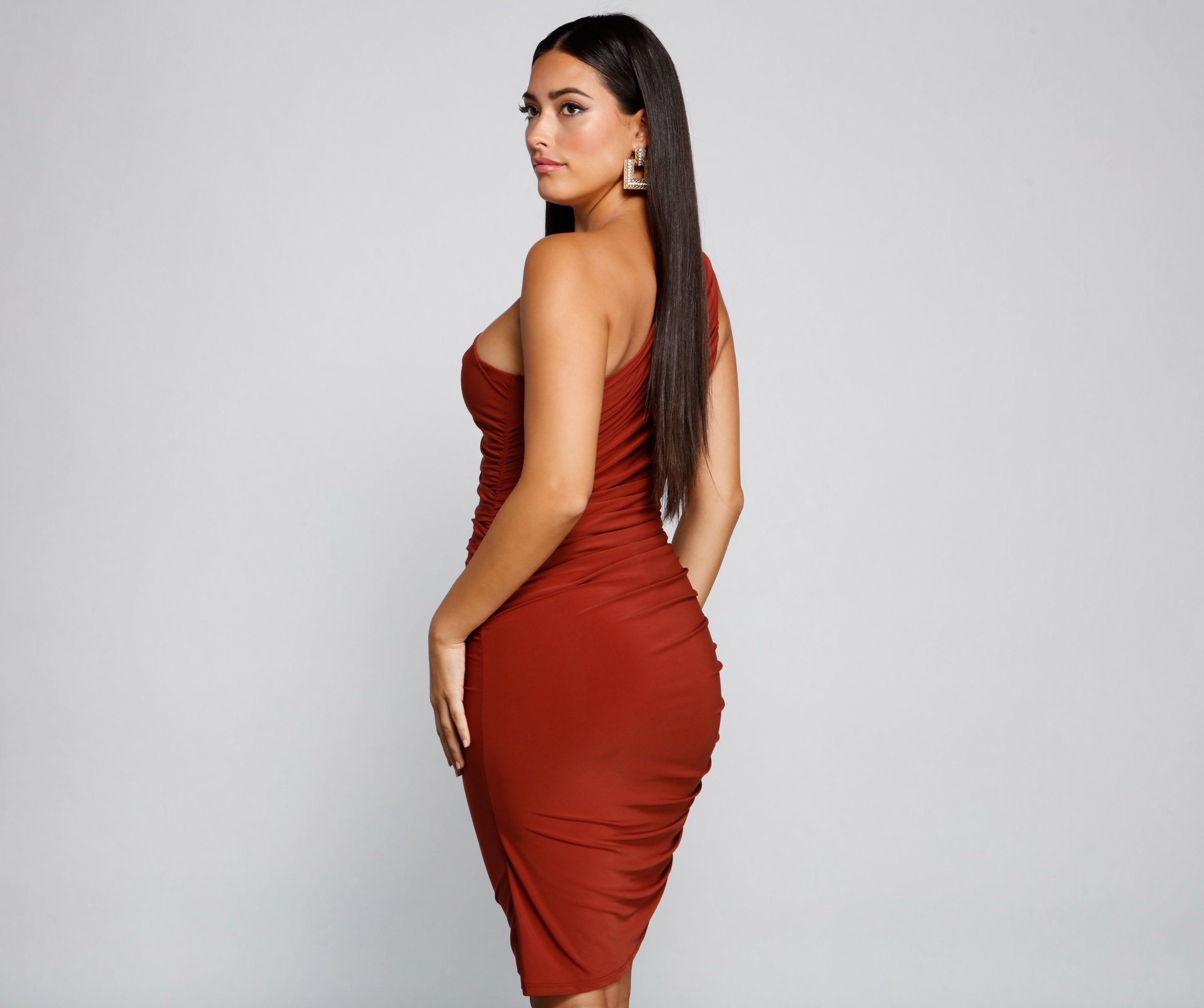 That Classic And Chic Vibe Ruched Midi Dress - Lady Occasions