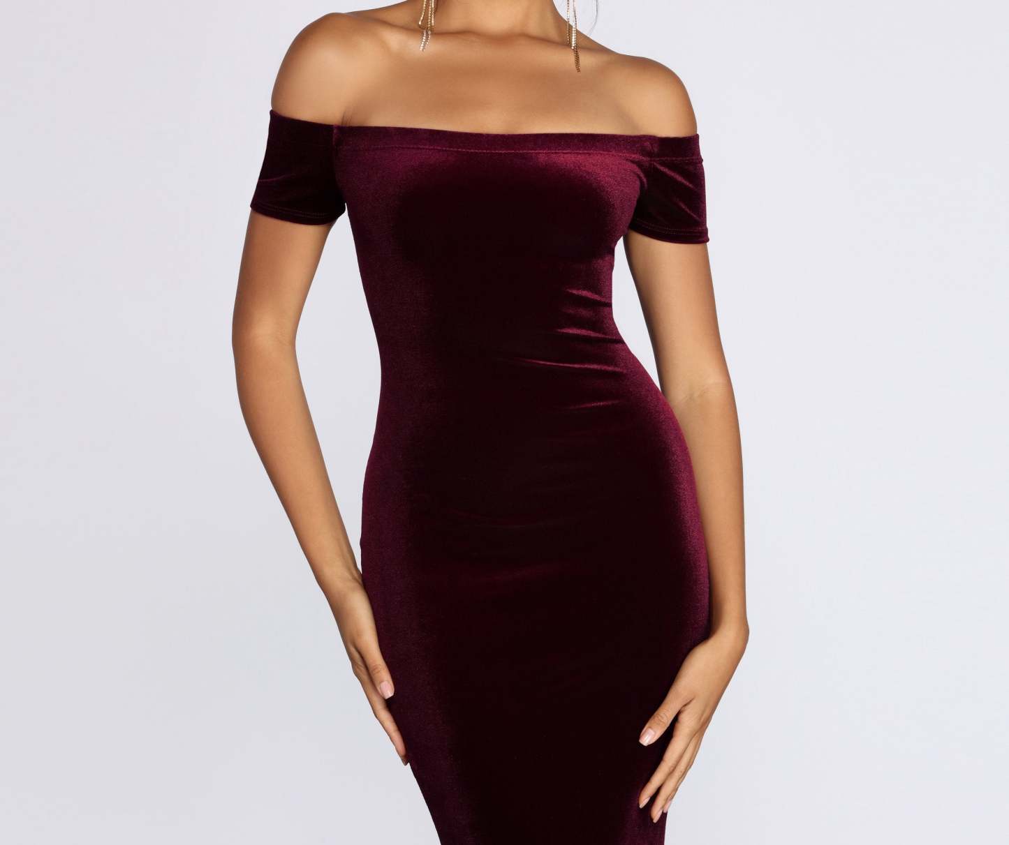 Lustrous Velvet Dress - Lady Occasions
