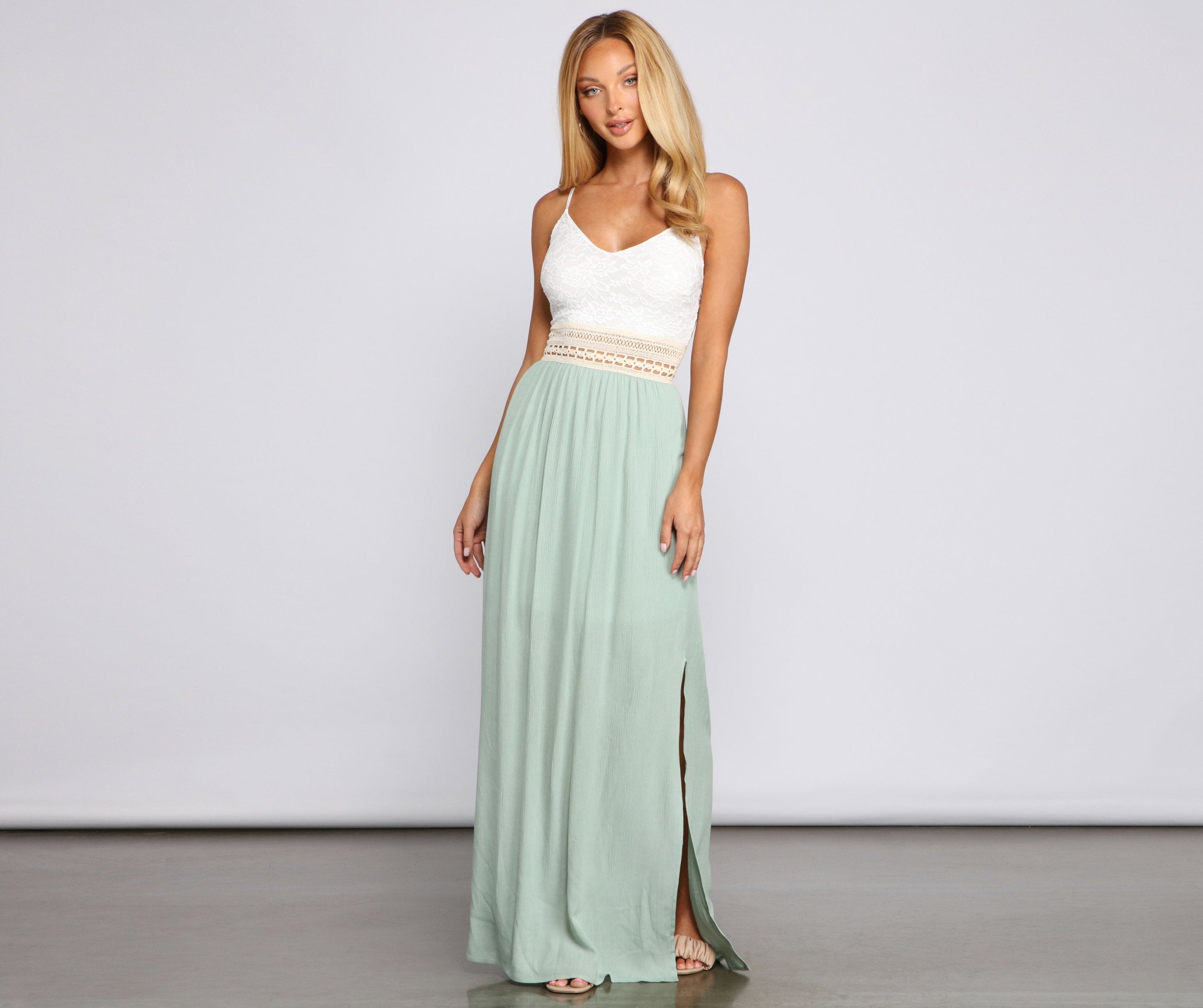 Effortlessly Stunning Crochet Waist Maxi Dress - Lady Occasions