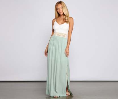 Effortlessly Stunning Crochet Waist Maxi Dress - Lady Occasions