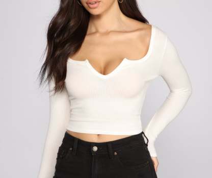Must-Have Ribbed Knit Crop Top - Lady Occasions