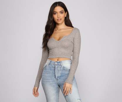 Must-Have Ribbed Knit Crop Top - Lady Occasions