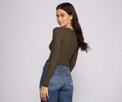 Must-Have Ribbed Knit Crop Top - Lady Occasions