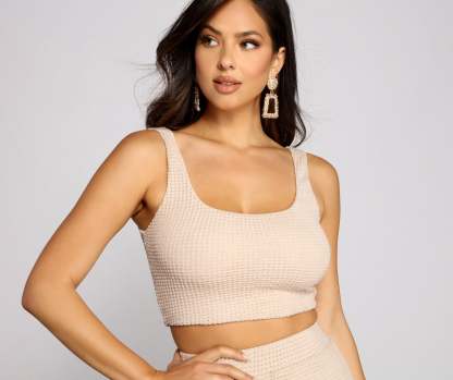 Trendy Textures Sleeveless Knit Tank - Lady Occasions